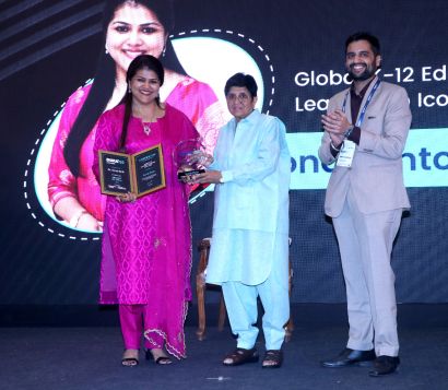 Global K–12 Education Leadership Icon 2026